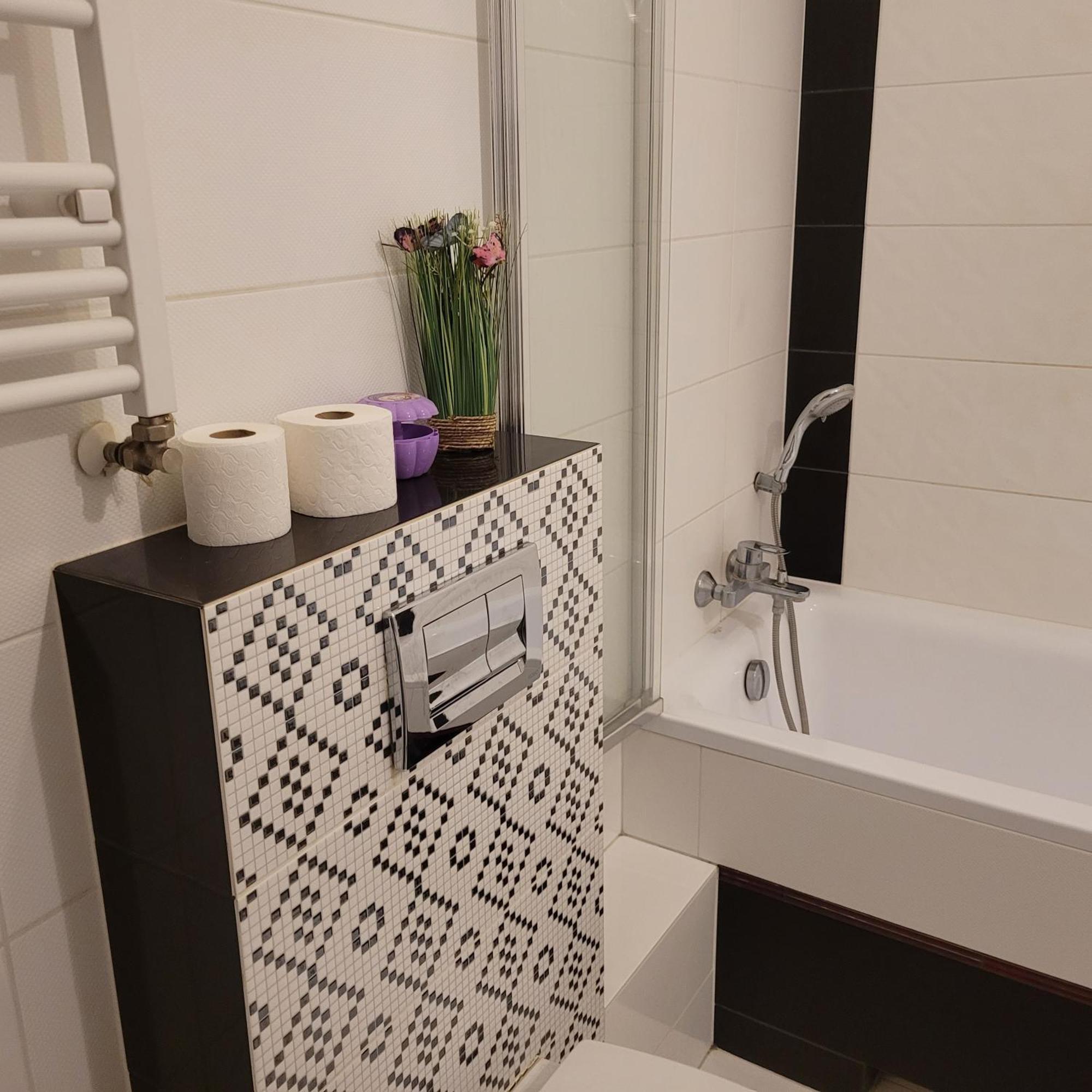 Oskar Apartament Centrum Pkp Mińsk Mazowiecki Buitenkant foto